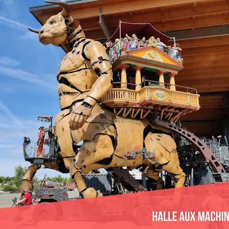 Côté Parc  Cité De L'espace - Balcon - Piscine *